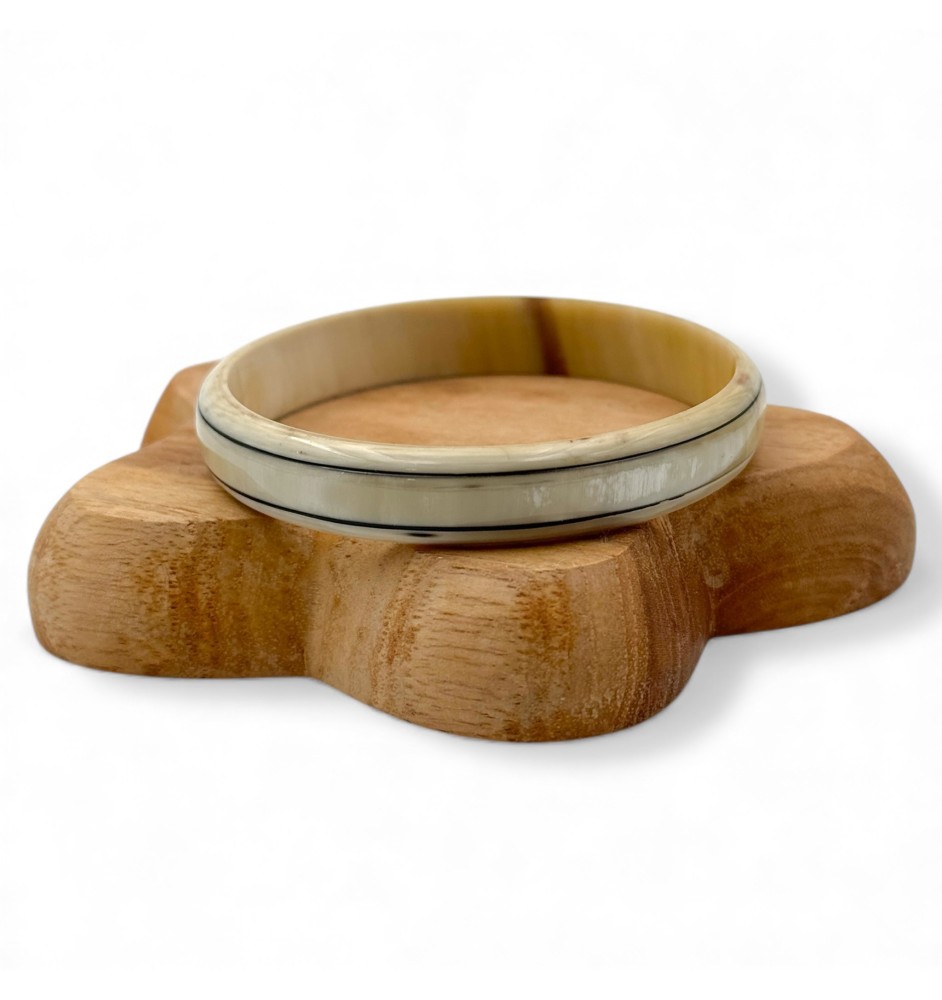 ✨ Maison Kizo® - Genuine handcrafted buffalo horn bangles | For individuals and professionals ✨